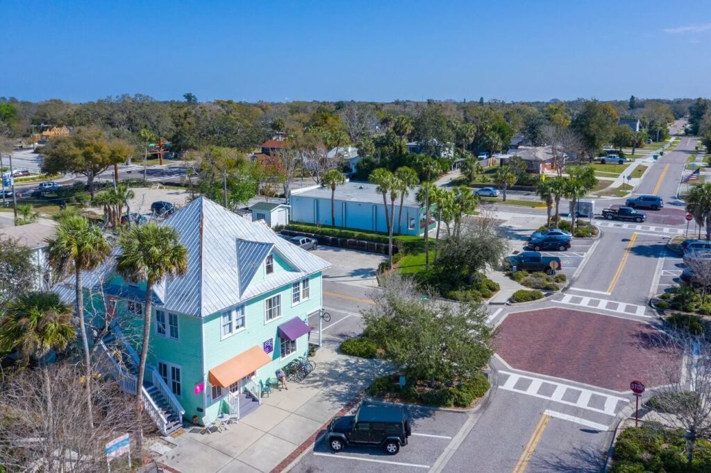 Palm Harbor FL-Elite Metal Roofing Contractors of Clearwater